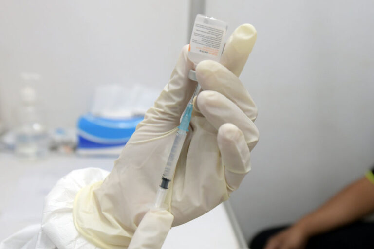 14+ Pendaftaran Vaksin Covid Bogor Background