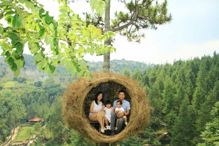 25+ Tempat Wisata Di Bogor Untuk Family Gathering
 Pics