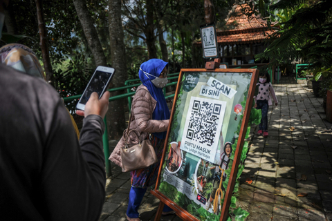 View Tempat Wisata Di Bandung Yang Buka Selama Ppkm
 Background